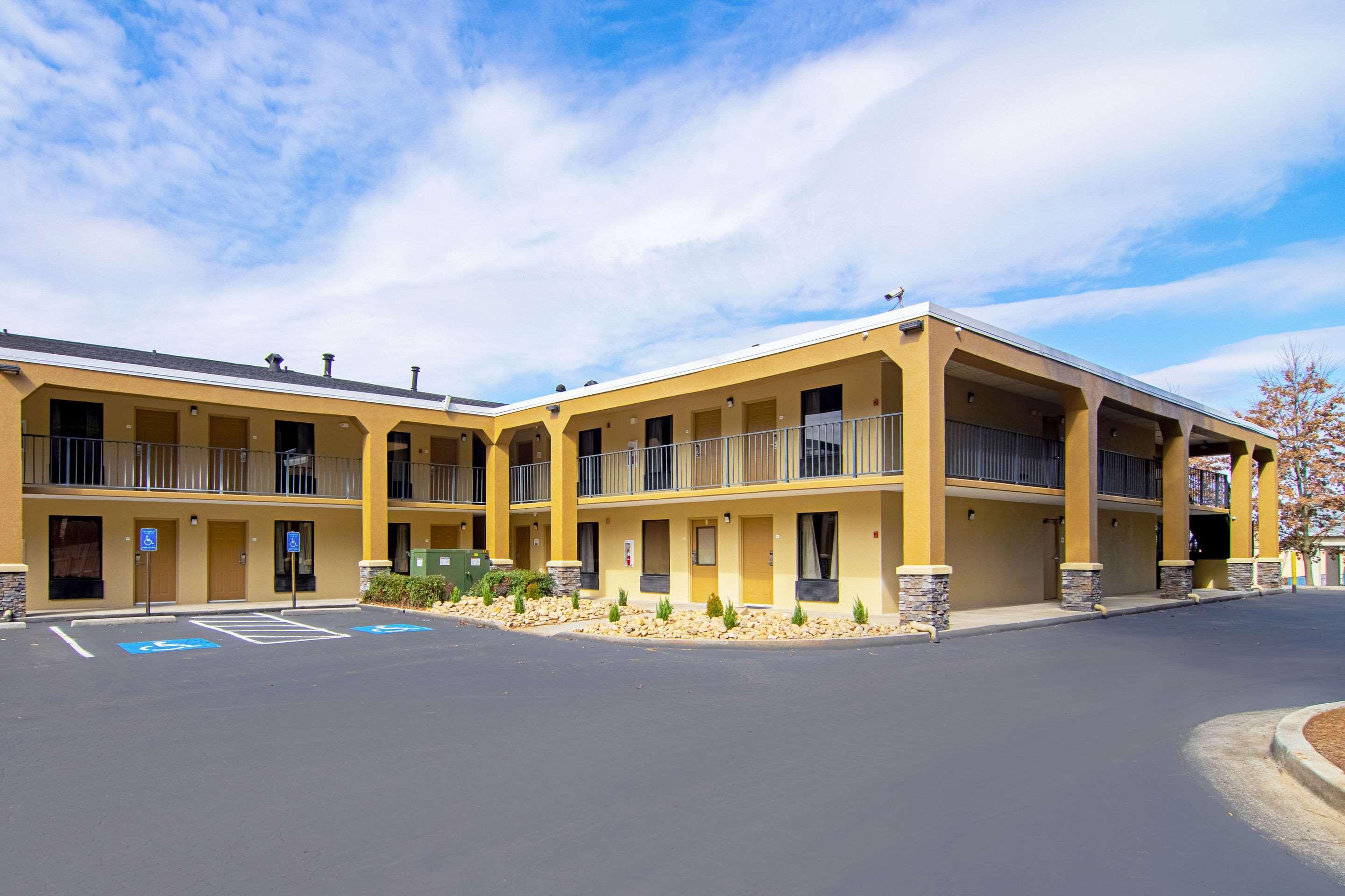 Quality Inn Villa Rica Exterior photo